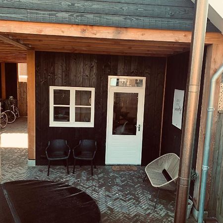 シント・アナラント Tiny House Thuusヴィラ エクステリア 写真