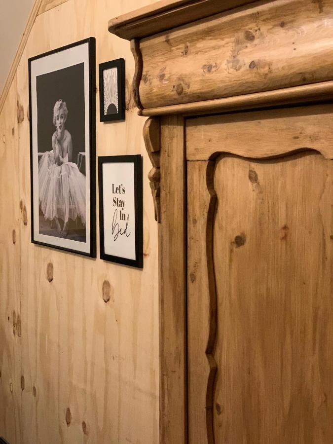 シント・アナラント Tiny House Thuusヴィラ エクステリア 写真