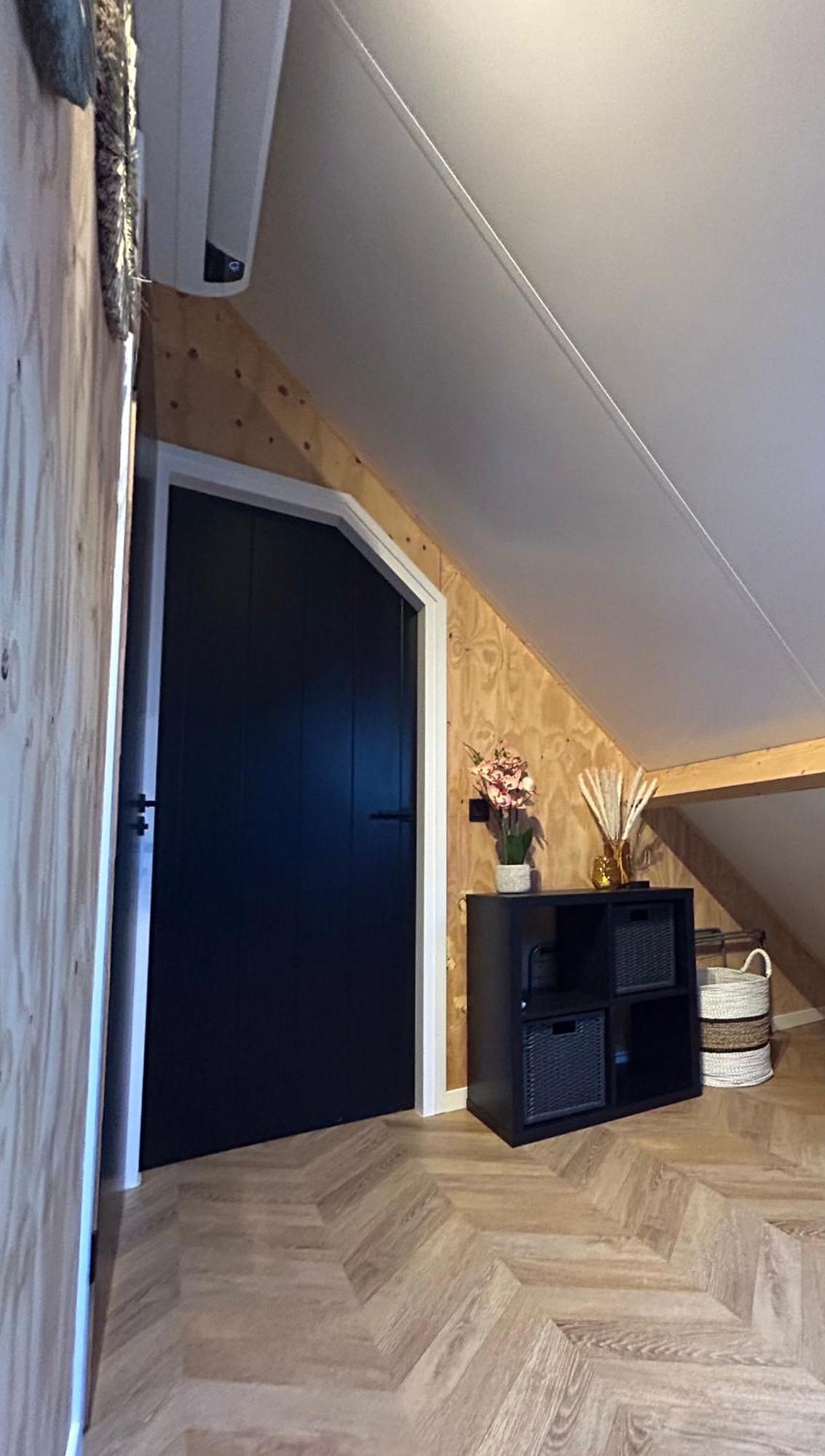 シント・アナラント Tiny House Thuusヴィラ エクステリア 写真