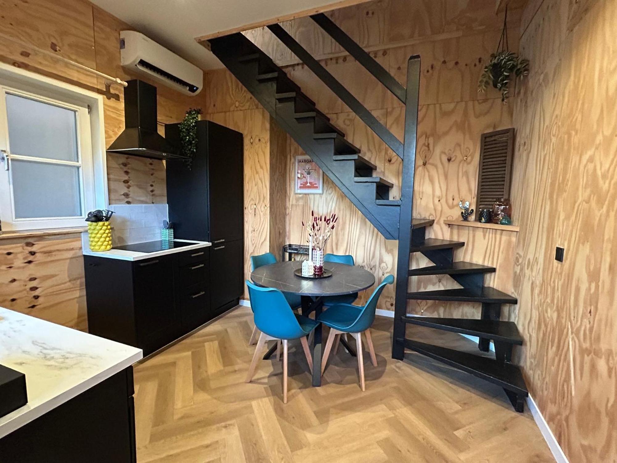シント・アナラント Tiny House Thuusヴィラ エクステリア 写真