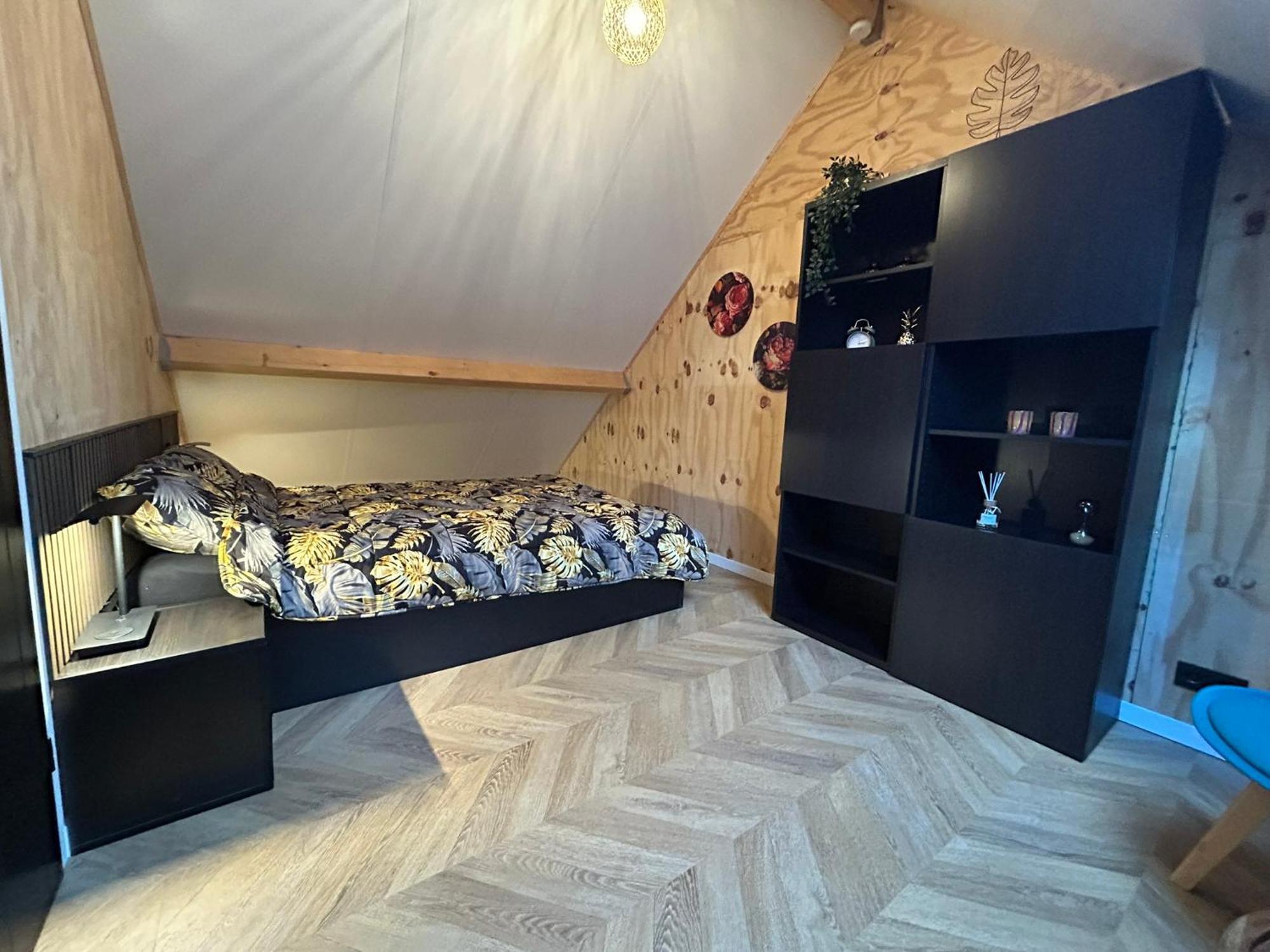 シント・アナラント Tiny House Thuusヴィラ エクステリア 写真