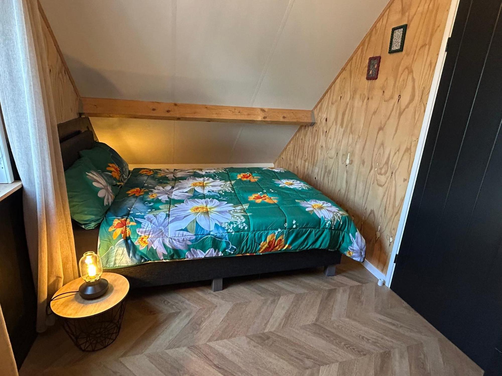 シント・アナラント Tiny House Thuusヴィラ エクステリア 写真