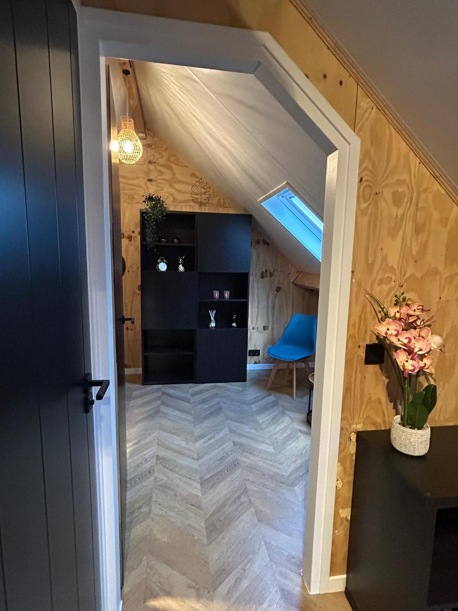 シント・アナラント Tiny House Thuusヴィラ エクステリア 写真